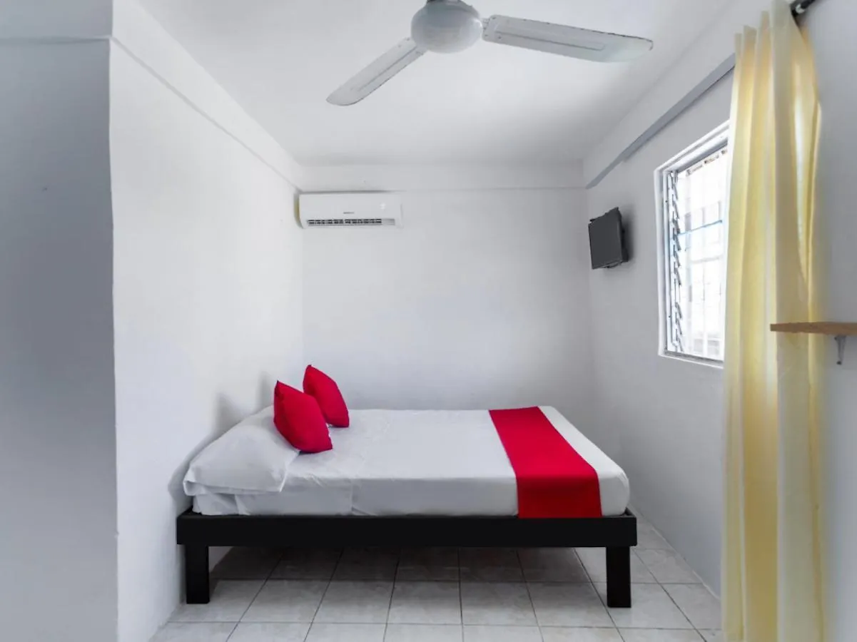 Oyo Hotel Posada Roma Playa del Carmen